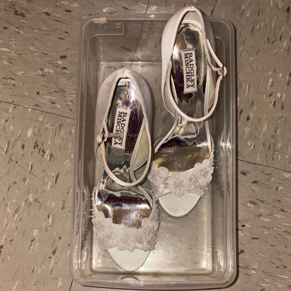 Badgley Mischka Silver and White Floral Heels
